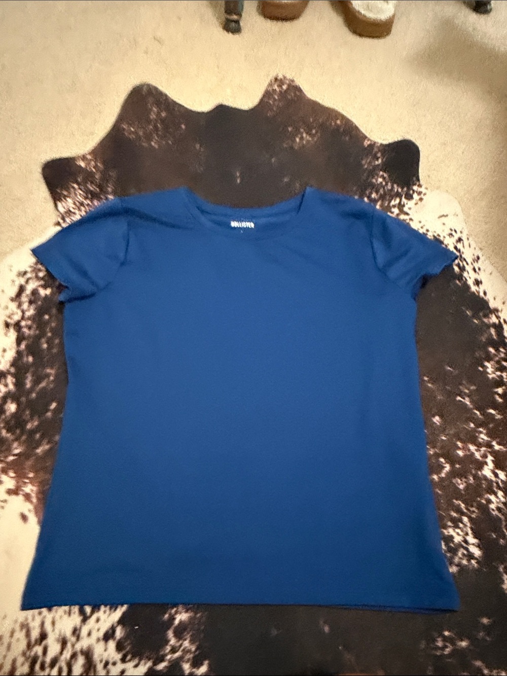 Hollister top